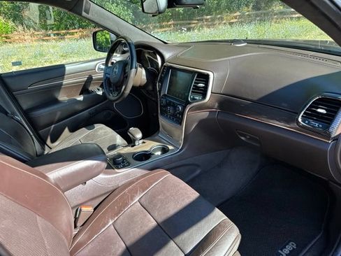 Used 2014 Jeep Grand Cherokee Summit AWD/4WD image 27