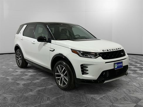 Used 2025 Land Rover Discovery Sport Dynamic SE image 7