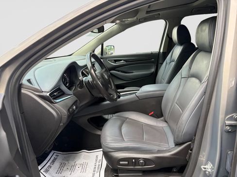 Used 2019 Buick Enclave Essence AWD/4WD image 12