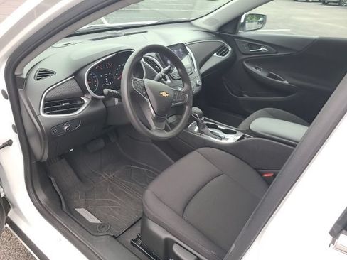 Used 2024 Chevrolet Malibu LS w/ LPO, Floor Liner Package FWD image 9