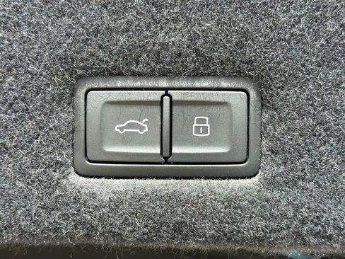 Used 2024 Lamborghini Urus S image 15