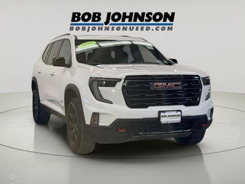 Used 2026 GMC Acadia AT4 w/ Luxury Package AWD/4WD image 3