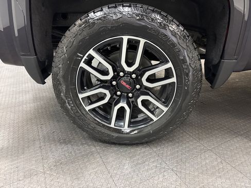 New 2026 GMC Sierra 1500 AT4 w/ AT4 Premium Package image 9