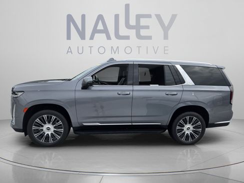 Used 2021 Cadillac Escalade Premium Luxury AWD/4WD image 2