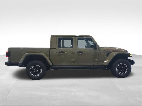 New 2026 Jeep Gladiator Rubicon w/ Steel Power Dome Hood Package AWD/4WD image 9