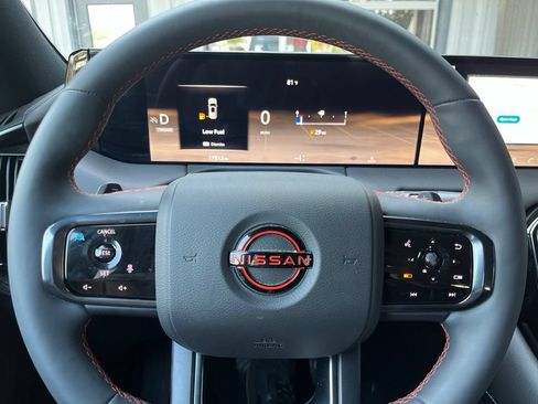 Used 2026 Nissan Armada PRO-4X w/ Captain's Chari Seat Package AWD/4WD image 10