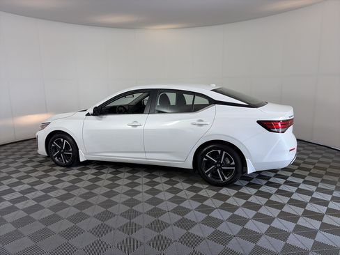 Certified 2024 Nissan Sentra SV w/ All-Weather Package FWD image 8