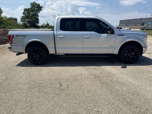 Used 2017 Ford F150 XLT w/ Equipment Group 302A Luxury AWD/4WD image 11