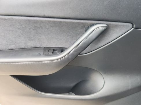 Used 2021 Tesla Model Y Performance AWD/4WD image 24