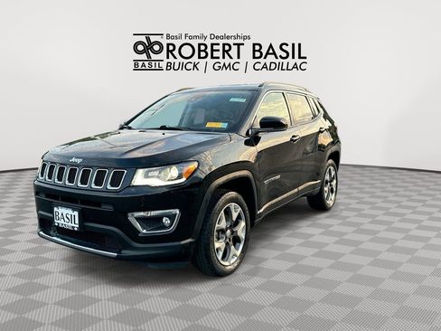 Used 2018 Jeep Compass Limited w/ Navigation Group AWD/4WD image 4