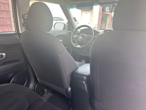 Used 2016 Kia Soul image 13