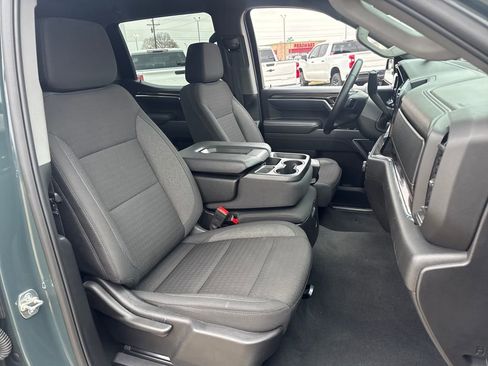 Used 2025 Chevrolet Silverado 1500 LT image 12