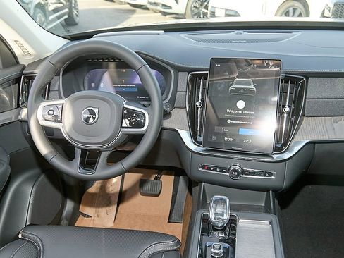 New 2026 Volvo XC90 B6 Ultra w/ Protection Package image 26