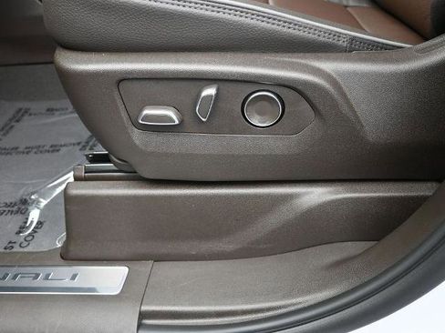 New 2026 GMC Sierra 3500 Denali w/ Technology Package image 13