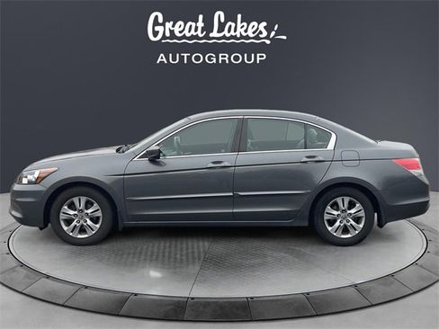 Used 2011 Honda Accord LX-P image 2