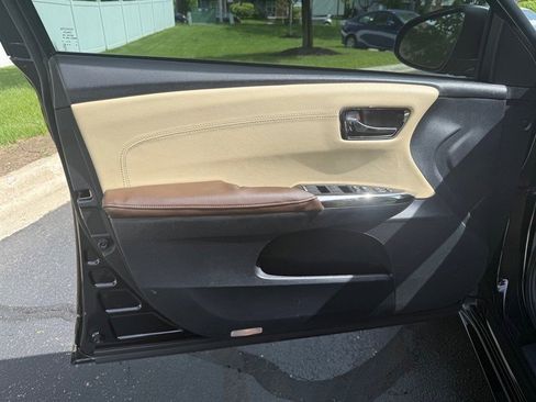 Used 2015 Toyota Avalon XLE FWD image 33