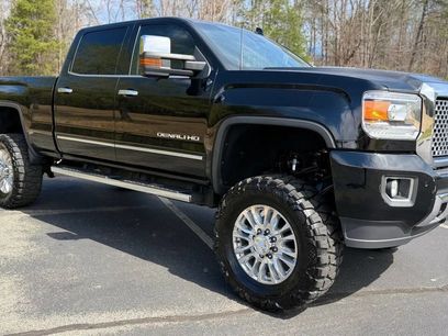 Used 2016 GMC Sierra 2500 Denali w/ Duramax Plus Package