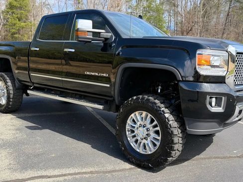 Used 2016 GMC Sierra 2500 Denali w/ Duramax Plus Package image 1