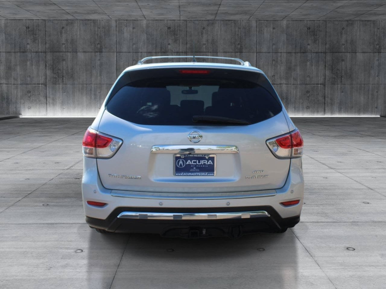 Used 2014 Nissan Pathfinder Platinum w/ Platinum Premium Package AWD/4WD image 4
