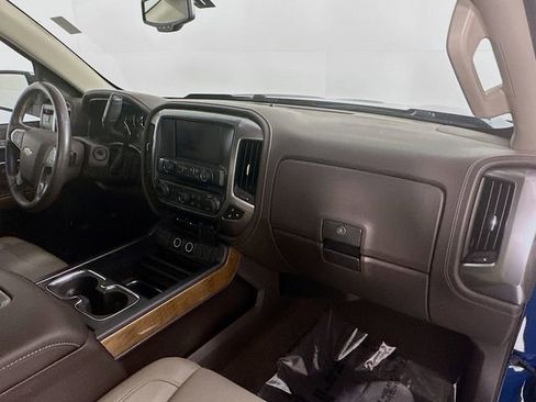 Used 2018 Chevrolet Silverado 1500 LTZ w/ Texas Edition image 27