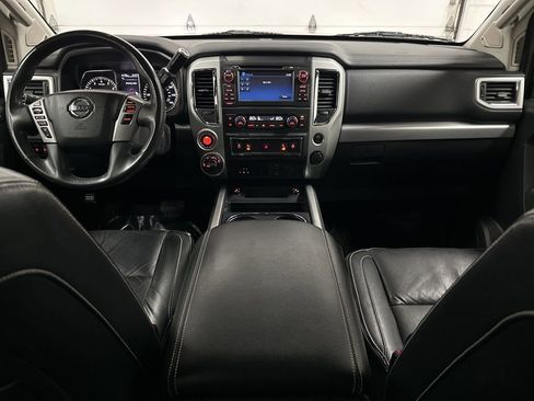 Used 2017 Nissan Titan PRO-4X w/ Pro-4x Convenience Package image 24