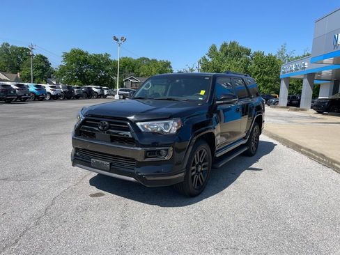 Used 2021 Toyota 4Runner Nightshade AWD/4WD image 4
