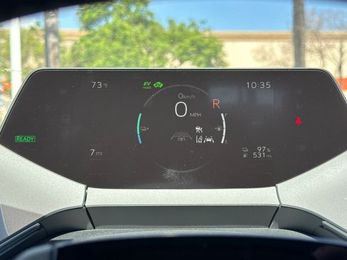 New 2026 Toyota Prius Plug-In Hybrid FWD image 32