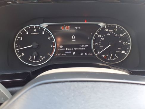 Used 2026 Nissan Pathfinder SV w/ SV Premium Package FWD image 17