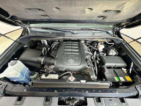 Used 2019 Toyota Tundra SR5 w/ TRD Off Road Package AWD/4WD image 24
