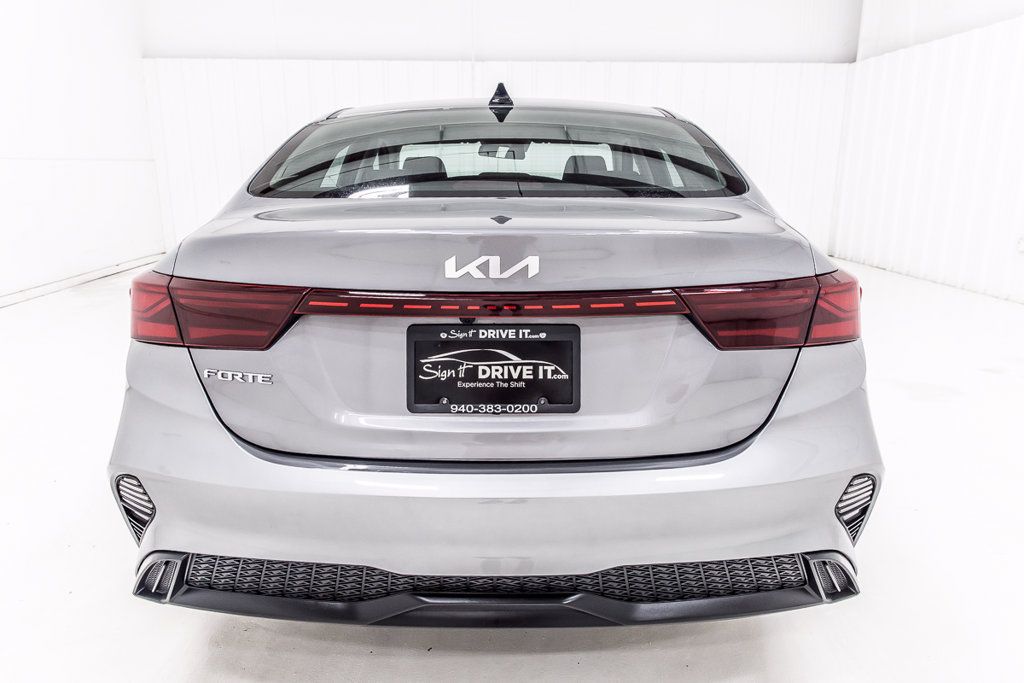 Used 2024 Kia Forte LXS FWD image 4