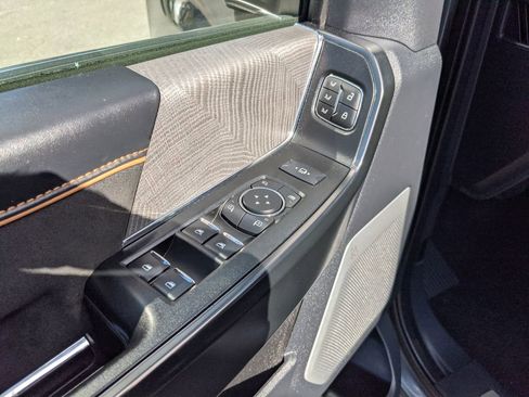 Certified 2024 Ford F250 Platinum image 22