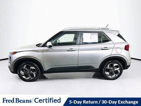 Certified 2023 Hyundai Venue SEL image 4
