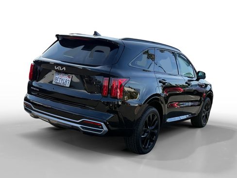 Used 2023 Kia Sorento SX FWD image 5