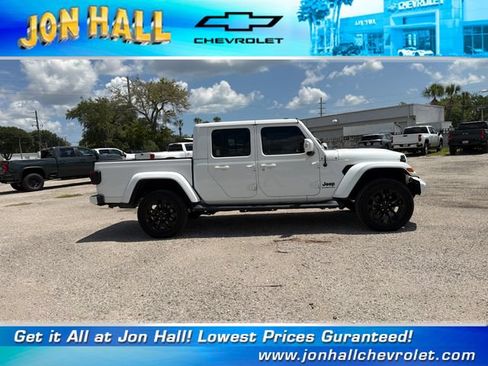 Used 2022 Jeep Gladiator Overland AWD/4WD image 12