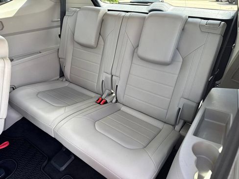 Used 2019 Volkswagen Atlas SEL Premium AWD/4WD image 11