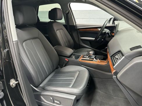 Used 2023 Audi Q5 45 TFSI Premium Plus Sport Uti w/ Premium Plus Package AWD/4WD image 9