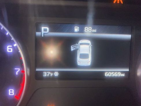 Used 2023 Kia Forte LXS image 14