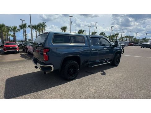 Used 2025 Chevrolet Silverado 2500 LTZ w/ LTZ Premium Package AWD/4WD image 2