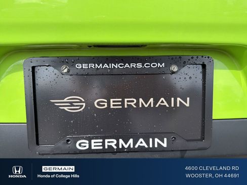 Used 2023 Dodge Challenger SXT w/ Blacktop Package image 8