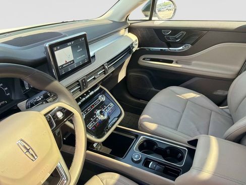 Used 2022 Lincoln Corsair AWD w/ Premium Package image 29