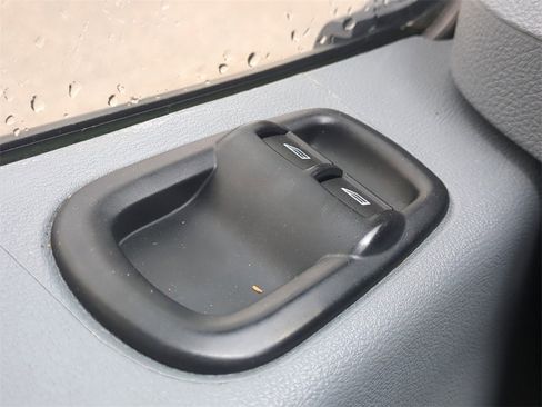 Used 2018 Ford Transit 350 XLT image 25