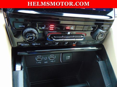 Certified 2025 Jeep Grand Cherokee L Limited image 22