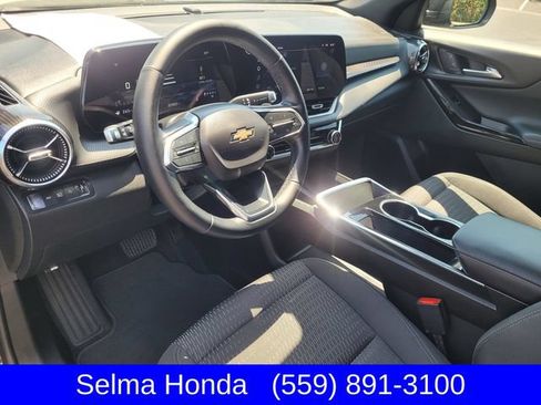 Used 2025 Chevrolet Equinox LT AWD/4WD image 7