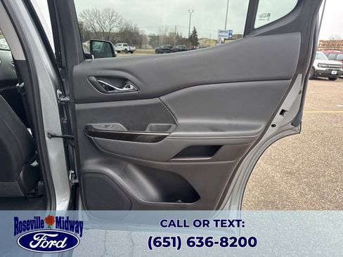 Used 2023 GMC Acadia AT4 w/ Technology Package image 42