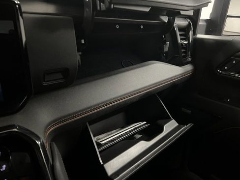 Used 2025 GMC Sierra 3500 AT4 w/ AT4 Premium Plus Package image 46