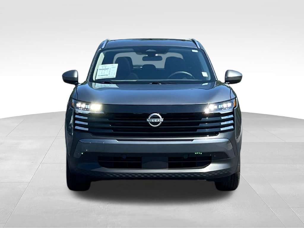 Used 2025 Nissan Kicks SV w/ SV Premium Package AWD/4WD image 2