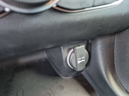Used 2015 Dodge Charger SE w/ Power Sunroof Group RWD image 24