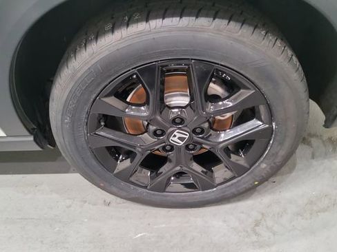 Certified 2025 Honda HR-V Sport image 38