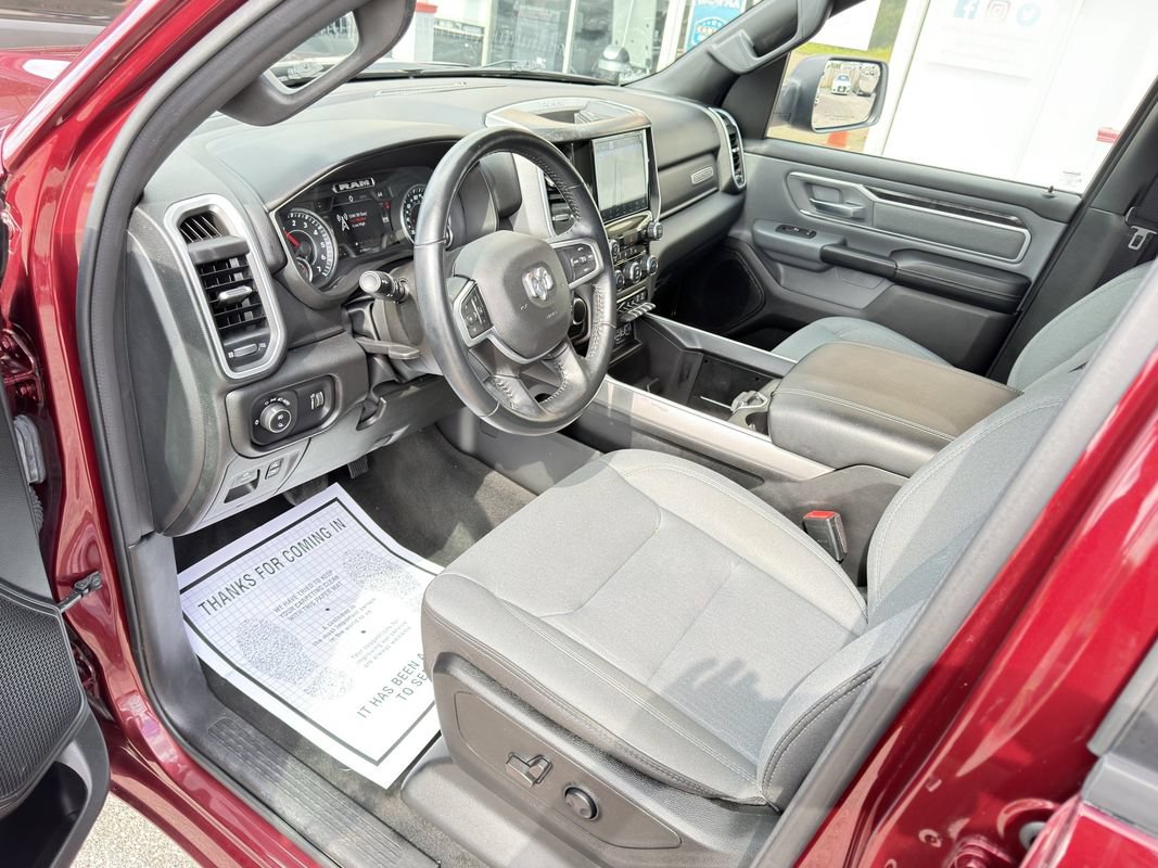 Used 2022 RAM 1500 Big Horn AWD/4WD image 14