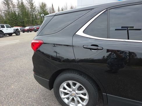 Used 2020 Chevrolet Equinox LT w/ Driver Convenience Package image 31